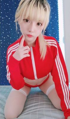 欧美kiss黑白壁纸_DVD在线观看视频