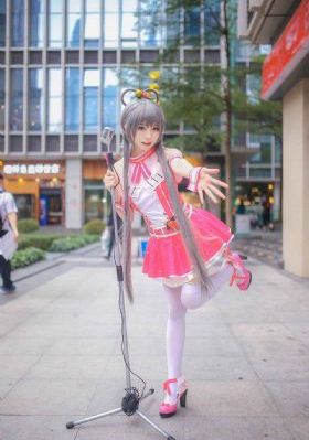 第一次很嫩很紧h_4K手机免费观看完整