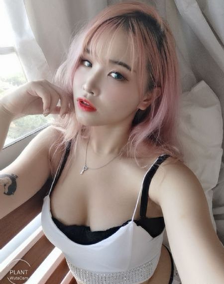 欧美吸奶吻戏揉胸视频_DVD免费在线观看