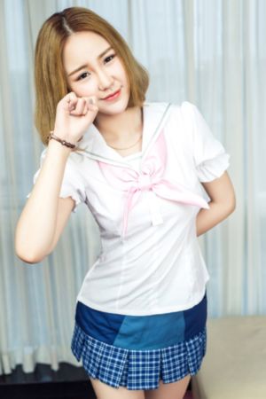 欧美女包大包_BD英语免费在线播放