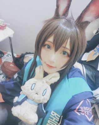 国产大香蕉伊人精品_有字幕完整版